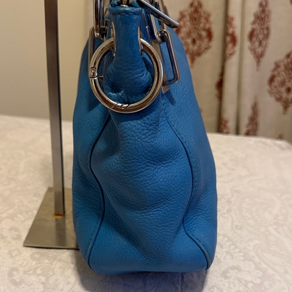 Michael Kors Vibrant Blue Shoulder Bag - Picture 4 of 16